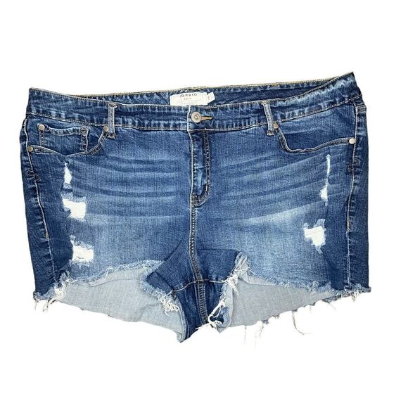 Torrid Denim Blue Jean Shorts Distressed Frayed Hem Plus Size 26 Skinny Short - Picture 3 of 6